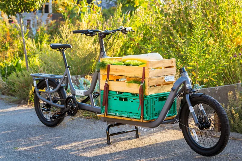 Yuba Supercargo Front-loader Bafang Electric Cargo Bike-3