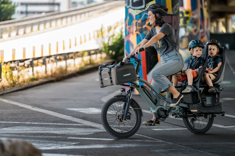 Yuba Fastrack Family Electric Cargo Bike-6